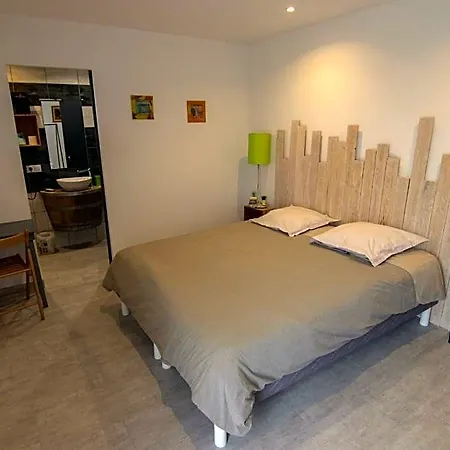 Domaine De La Clotte 3*