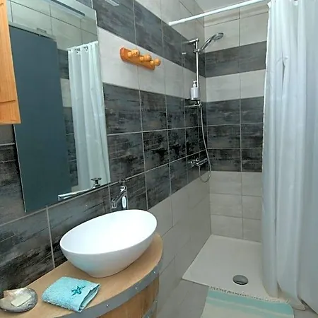 Domaine De La Clotte Bed & Breakfast