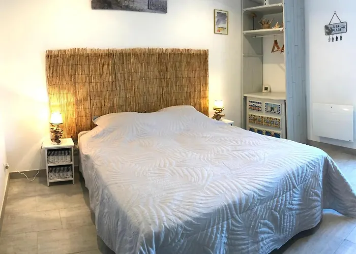 Domaine De La Clotte Bed & Breakfast