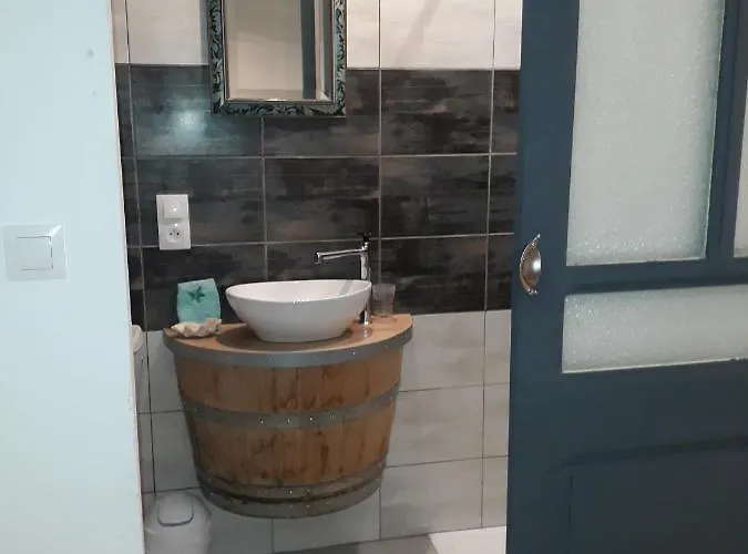 Domaine De La Clotte Bed & Breakfast Roquefort-des-Corbières