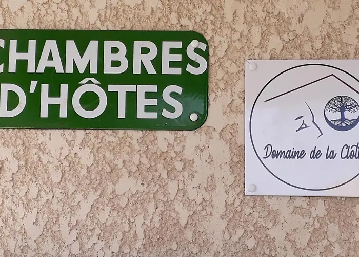 Domaine De La Clotte Bed & Breakfast